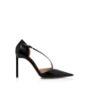 Asymmetrische Pumps aus Lackleder