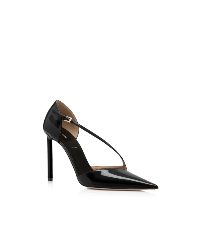 Asymmetrische Pumps aus Lackleder