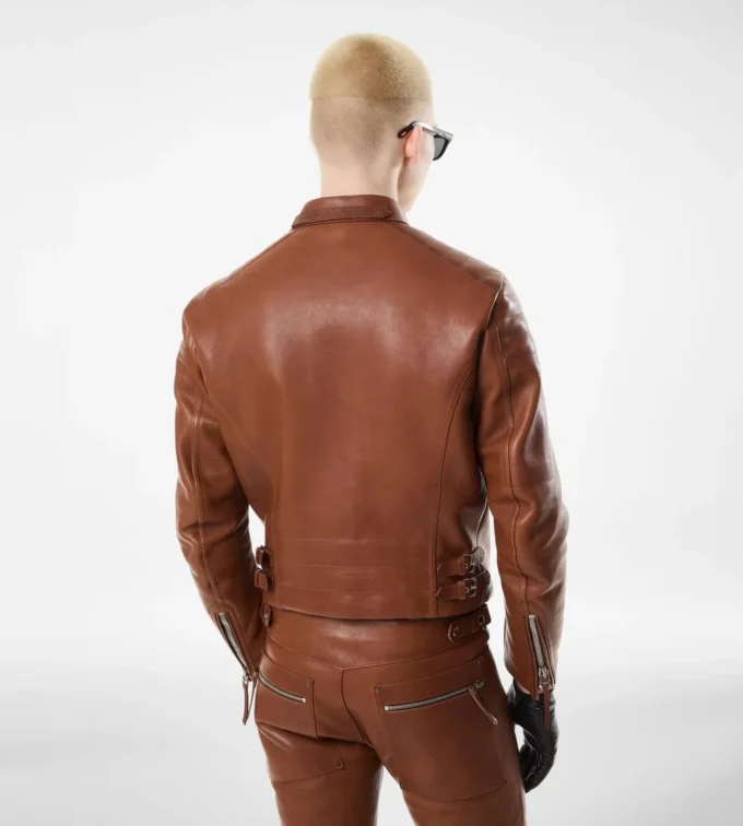 Asymmetrische Racerjacke aus Büffelleder