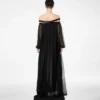 Besticktes Abendkleid aus Seidenchiffon mit schulterfreiem Ausschnitt