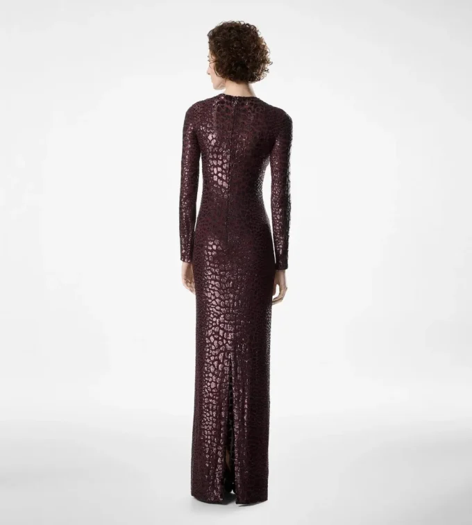 Besticktes Abendkleid mit Langarm und Krokodileffekt