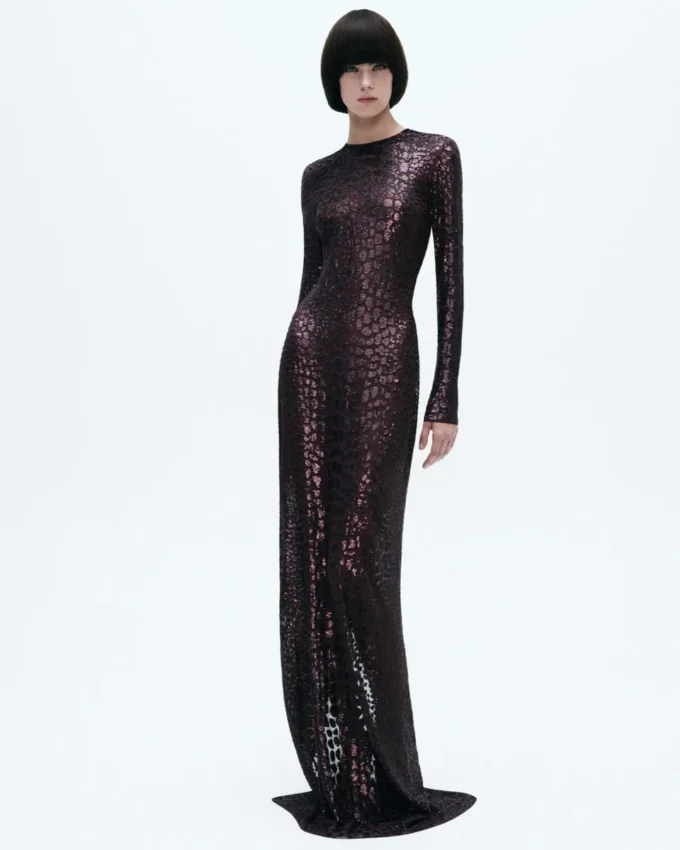Besticktes Abendkleid mit Langarm und Krokodileffekt