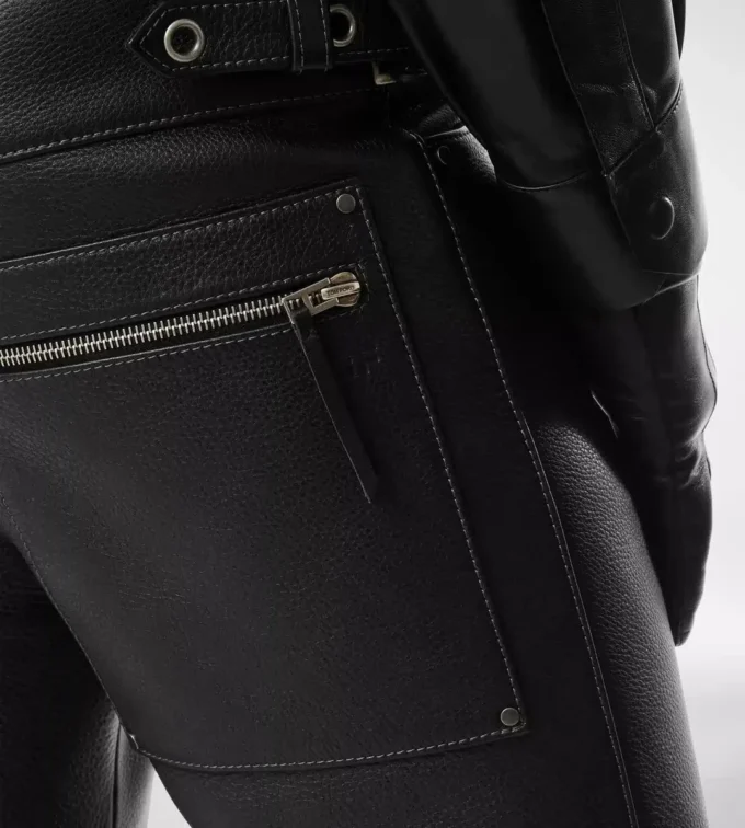 Bikerhose aus genarbtem Leder