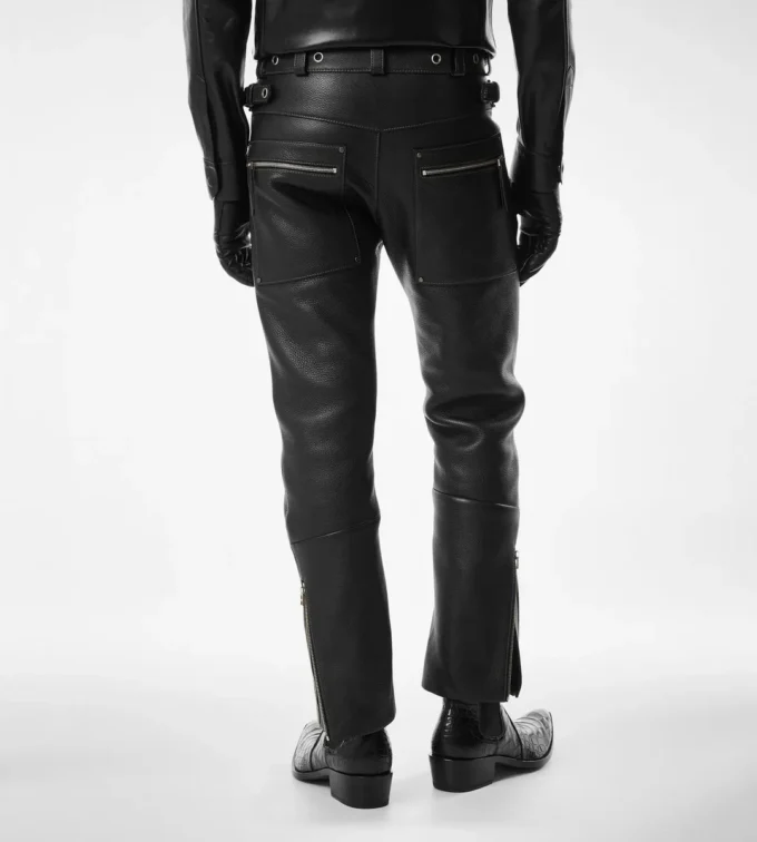 Bikerhose aus genarbtem Leder