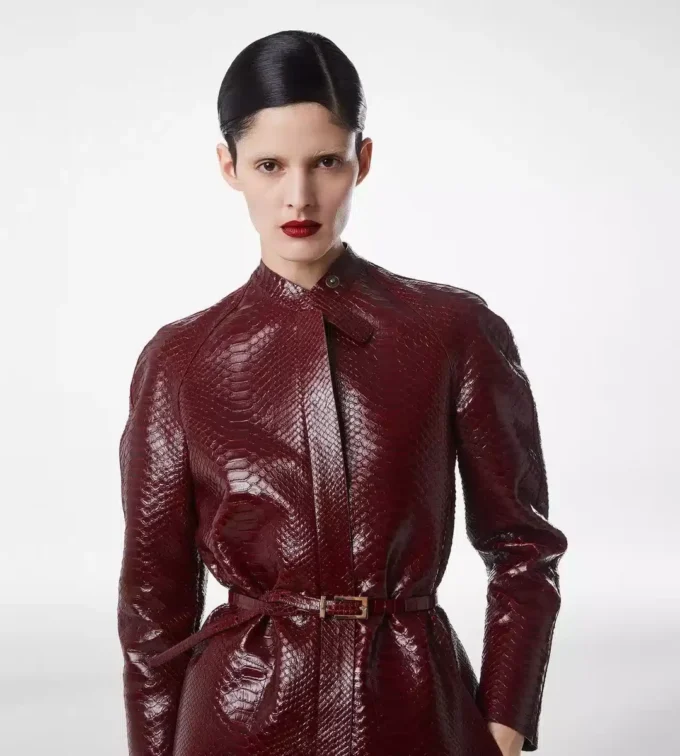 Bikerjacke aus bedrucktem Leder und gewaschenem Duchesse-Stoff