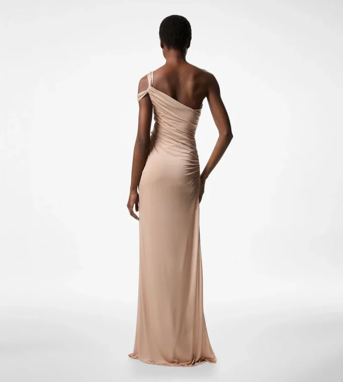 Ein-Schulter-Abendkleid mit gedrehter Vorderseite