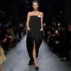 Elegantes trägerloses Abendkleid aus Wolle