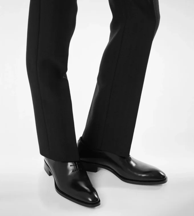 Gepolsterter Leder-Schnürschuh