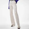 Gerade geschnittene Hose aus gewaschener Baumwoll-Seidenmischung