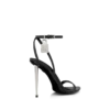 Glänzende Leder-Sandalen mit spitzen Zehen und Vorhängeschloss-Verzierung