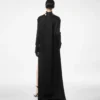 Glänzendes Cocktailkleid aus Crêpe mit Stehkragen