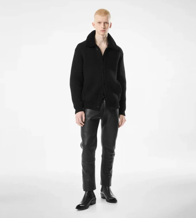 Kaschmir-Strickjacke mit Lammfellkragen