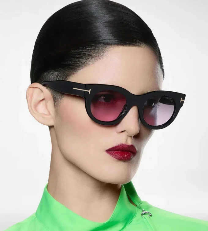 Marine-Sonnenbrille