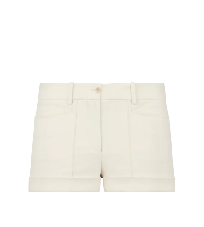 Maßgeschneiderte Mini-Shorts