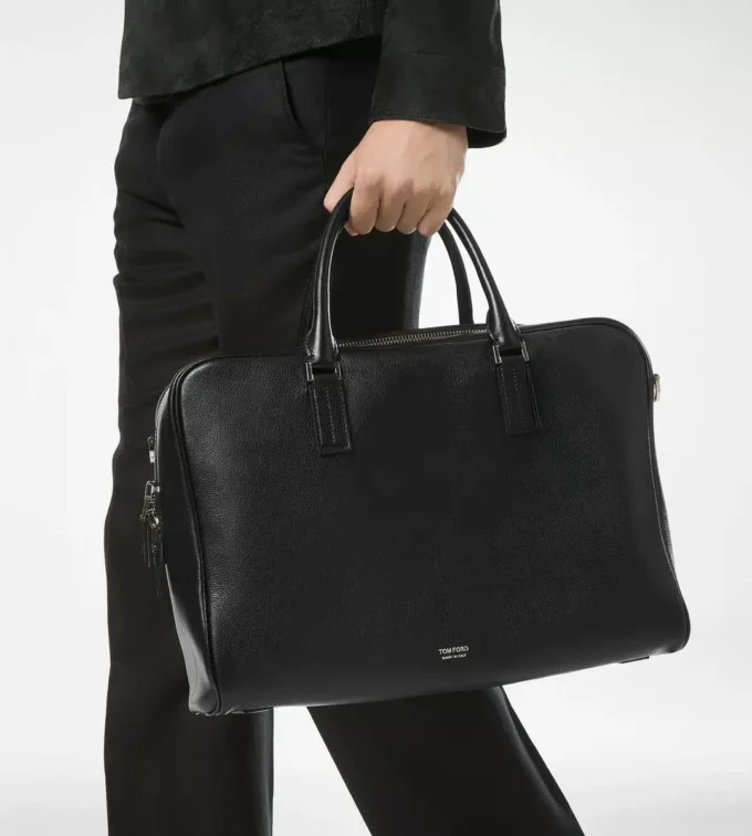 Minimalistische Aktentasche aus genarbtem Leder