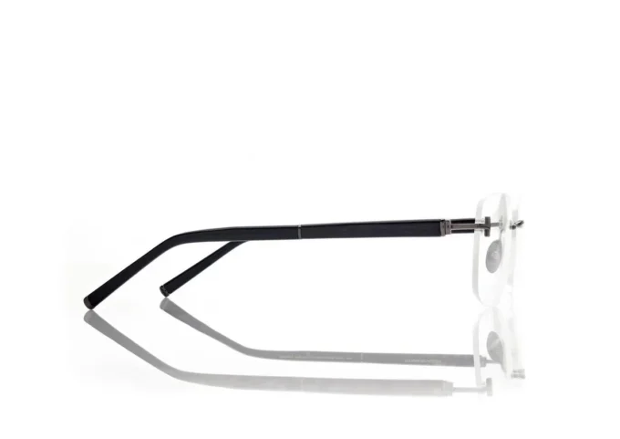Rechteckige Brille aus Horn und Titan