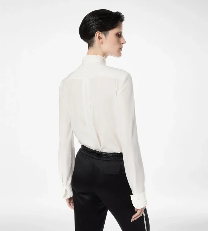 Seidenkrepp-Shirt mit Plissee-Details