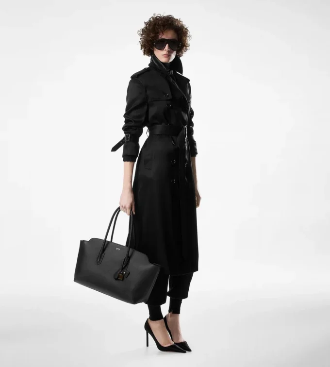 Trenchcoat mit Lederunterkragen