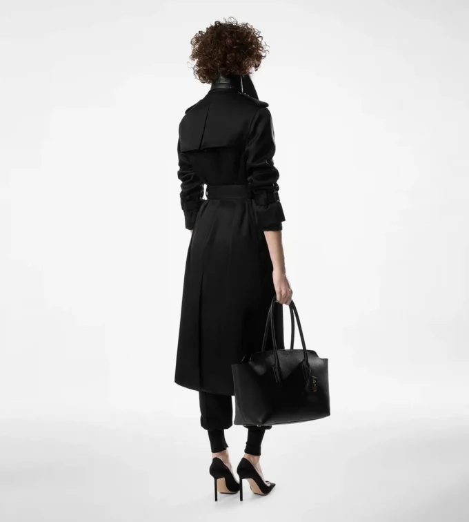 Trenchcoat mit Lederunterkragen