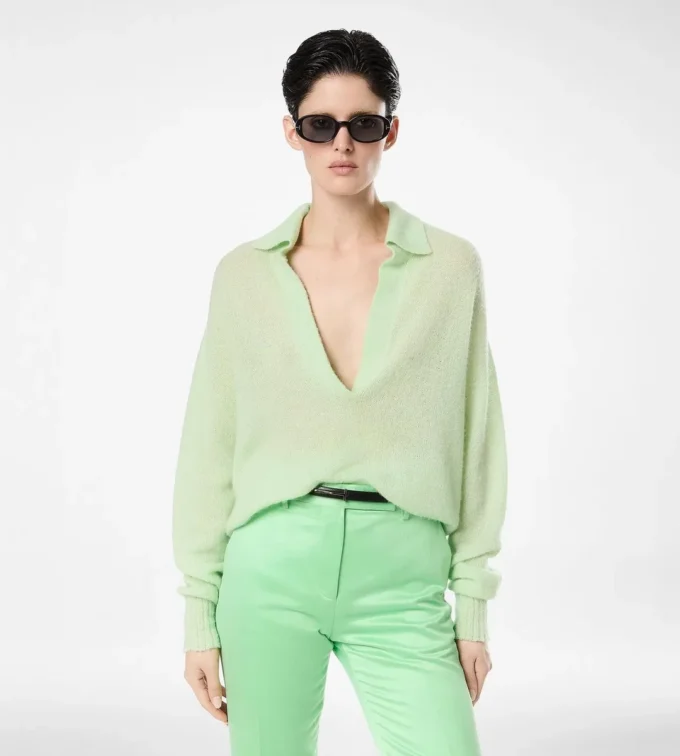 Ultraweiches Oversize-Strickoberteil aus Kaschmir und Seide mit offenem Polokragen