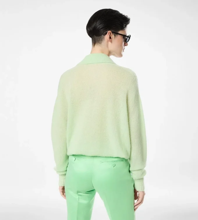 Ultraweiches Oversize-Strickoberteil aus Kaschmir und Seide mit offenem Polokragen